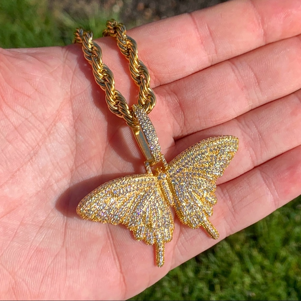 Gold Butterfly Pendant + Rope Chain - Picture 5 of 5